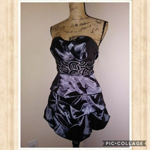 Trixxi Party Dress Size 5 (Junior)